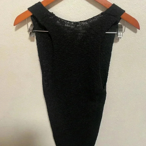 Free people sleeveless v-neck‎ black top size Medium - Picture 2 of 4